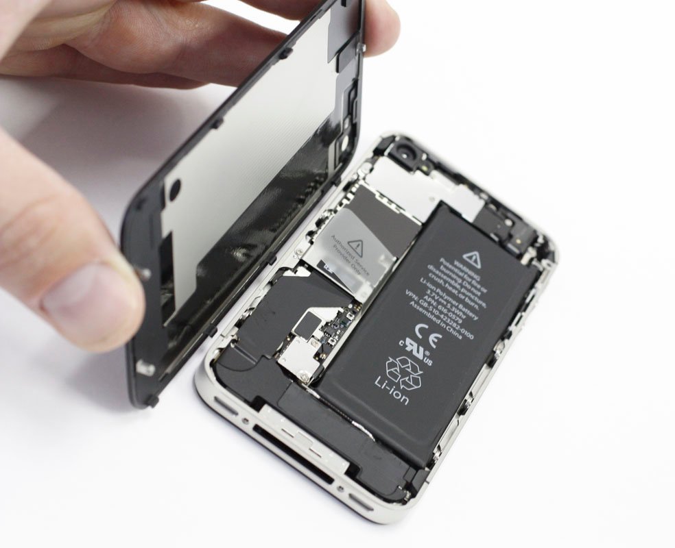 cambiar-la-pantalla-de-iphone-4s